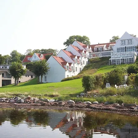 Søfryd 4*